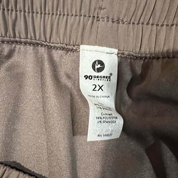 90 Degree By Reflex Women's Athletic Shorts - 2X - Picture 3 of 3